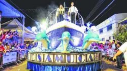 Visando ao desfile de Carnaval, a Samuca promove ensaio pelas ruas do bairro Boa Morte