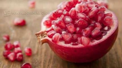 Muitas são as culturas que associam a romã à fertilidade e riqueza (Imagem: Reprodução)