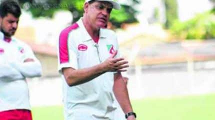 Com reformulação total, Waguinho Dias busca jogadores que conhece e que jogaram juntos