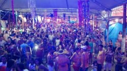 Evento aconteceu pela primeira vez na rua e teve aprovação total dos foliões; público de toda a região compareceu nos cinco dias da festa de momo de Corumbataí
