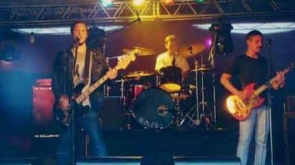 'Incurável Coriza' é a nova música do Garrafa Vazia, grupo rio-clarense que completa meia década de existência