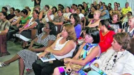 Palestras e debates estão entre as atividades da Semana da Mulher 2015 (Foto: Arquivo JC)