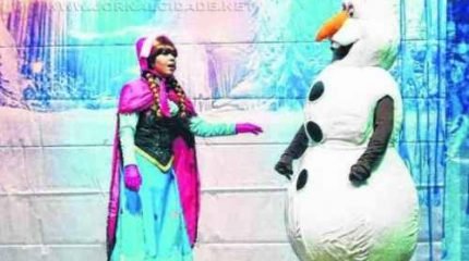 Peça é adaptação para os palcos de sucesso da Disney lançado nos cinemas em 2013