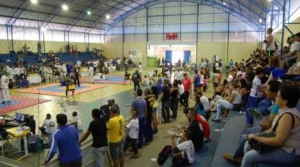 Ginásio de Esportes ficou lotado para assistir as competições