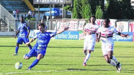 O Galo Azul marcou seis gols, mas nenhum do ataque. Buião mudará o esquema tático para ter mais alternativas ofensivas