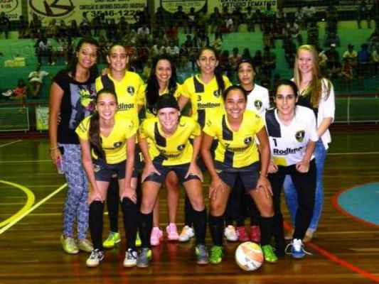 Time de Futsal feminino do Belvedere fica campeão do Torneio de Férias da SEL de Cordeirópolis
