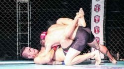 Leandro (destaque) está com 28 anos, desde os 20 é atleta profissional e busca por patrocínios para seguir a carreira