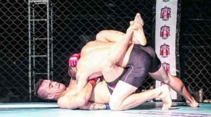 Leandro (destaque) está com 28 anos, desde os 20 é atleta profissional e busca por patrocínios para seguir a carreira