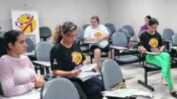 O coordenador pedagógico do curso, Jaime Leitão, e o jornalista do Grupo JC, Favari Filho, orientaram os trabalhos