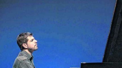 Pianista André Mehmari visita a obra de Ernesto Nazareth em concerto neste sábado (23)