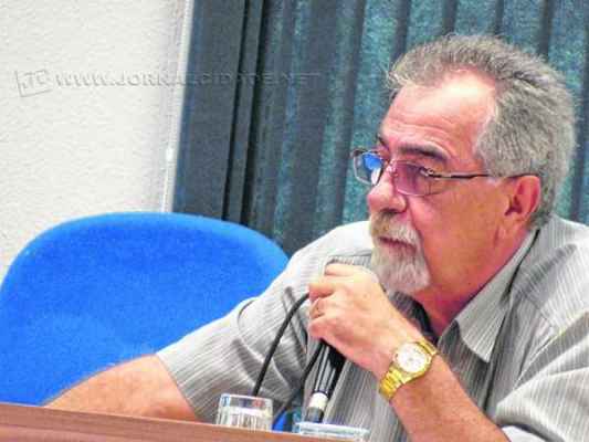 Secretário, José Renato (PMDB) citou que o Tribunal de Contas teria elogiado procedimentos adotados pela prefeitura