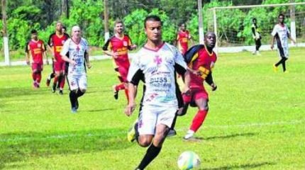 O Vasco da Gama derrotou a AE Ribeirão Claro por 2 a 0 e soma duas vitórias na série Ouro