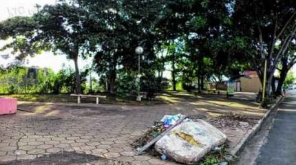 Reparo da iluminação é muito demorado na praça localizada na Rua 23 entre as avenidas 23 e 25