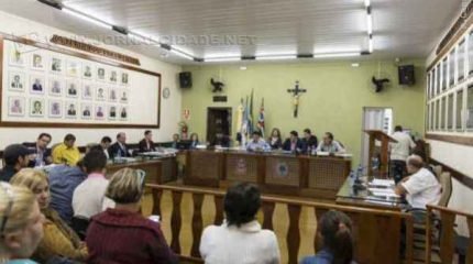 Sessão realizada no último dia 15 foi acompanhada por moradores da cidade