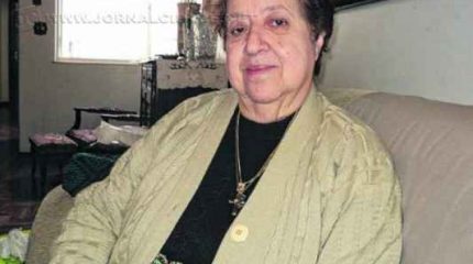 O corpo da professora foi sepultado no domingo (14) no Cemitério Municipal São João Batista