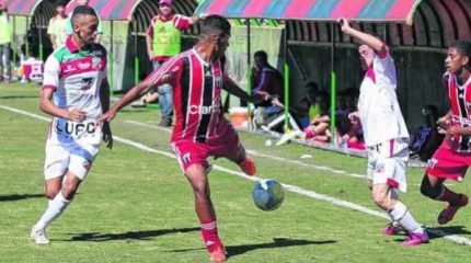 Com 22 pontos, o Velo Clube ficou em segundo no Grupo 3 e se classificou (foto ilustrativa)