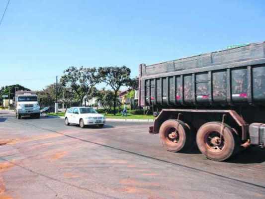 Estiagem deixa prefeitura em alerta devido à poluição