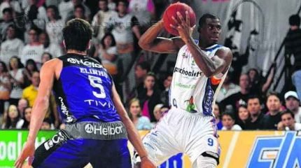 Gui Deodato teve sua formação no Bauru e esteve no elenco do time nas sete edições do NBB (Foto: João Pires/LNB)