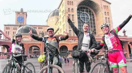 O grupo saiu de Águas da Prata até o Santuário Nacional de Aparecida, totalizando 313 quilômetros, durante quatro dias, chegando a 38 horas de pedaladas