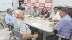 VISITA: os organizadores da 7ª Festa do Produtor Rural em visita ao Grupo JC de Comunicação, ao lado do ex-prefeito de Rio Claro, Lincoln Magalhães