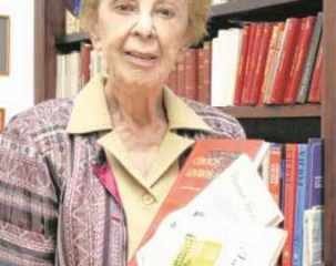 A professora e escritora Ivanira Bohn Prado morreu aos 94 anos na manhã dessa quinta-feira (16)
