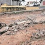 Trecho esburacado na Rua 22-PA com a Avenida 60, próximo à Escola Estadual Oscália Goes