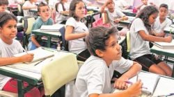 Alunos da rede estadual voltam às aulas no dia 3 de agosto (Foto: A2img / Milton Michida)