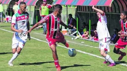 Na primeira fase, entre sete times, o Velo Clube terminou em segundo lugar, com 22 pontos, com sete vitórias em 12 jogos (Rogerio Morotti/Agência Botafogo)