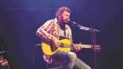 Músico realiza turnê que celebra os 13 anos de estrada e promete momentos de muita emoção e diversão para o público