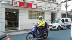 Fachada da Farmácia Popular que está situada na Avenida 2, entre as ruas 3 e 4, Centro