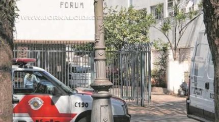 Motivo da tentativa de homicídio seria rivalidade de facções criminosas. Caso foi levado a júri nessa terça-feira (18), em julgamento no Fórum de Rio Claro