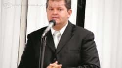 João Teixeira Junior, o Juninho da Padaria (DEM), durante discurso na tribuna da Câmara Municipal de Rio Claro