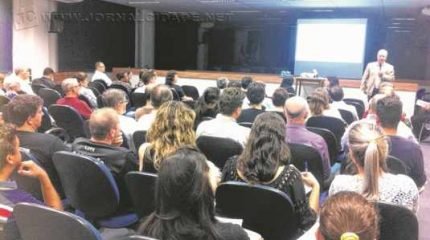 Dezenas de rio-clarenses, interessados pelo tema, compareceram à audiência pública do Plano de Mobilidade Urbana