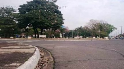 Praça central do município de Ipeúna