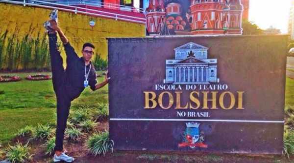 Jovem de 15 anos participou de audição com mais de 500 candidatos e poderá estudar na única escola do Bolshoi fora da Rússia