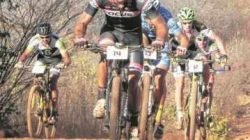 Após pedalar 90 quilômetros em temperatura acima dos 35 graus, Halysson terminou a prova com o tempo de 3h36min49s (Foto: Márcia Cristina/Aldeia)