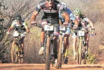 Após pedalar 90 quilômetros em temperatura acima dos 35 graus, Halysson terminou a prova com o tempo de 3h36min49s (Foto: Márcia Cristina/Aldeia)