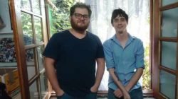 O projeto possui uma página no Facebook onde, além do incentivo para o disco, é possível participar de uma campanha sobre a origem do nome “Muito Antes de Laura”