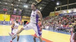 Mesmo com lesão em um dos dedos da mão, o ala/pivô Teichmann deve jogar a partida