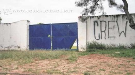 Moradores do Cidade Jardim criticam descuido de terreno localizado na quadra das ruas 5 e 6, entre as avenidas 23 e 25