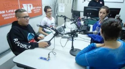 Alunos da Escola Marciano estiveram no Grupo JC de Comunicação