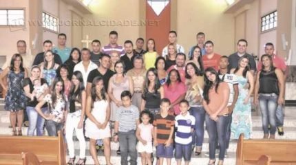 Família de Seu José Miranda Fagundes e Dona Nair de Oliveira Fagundes começou em Santana do Manhuaçu, mas cresceu mesmo em Santa Gertrudes, com 13 netos e seis bisnetos