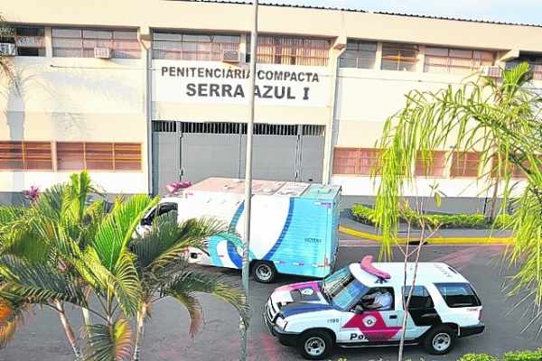 O acusado, preso preventivamente, foi transferido para presídio de Serra Azul. A Delegacia da Mulher de São Carlos investiga