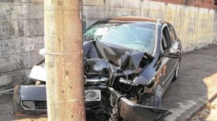 Acidente na região do Jardim Floridiana interrompeu o fornecimento de energia elétrica