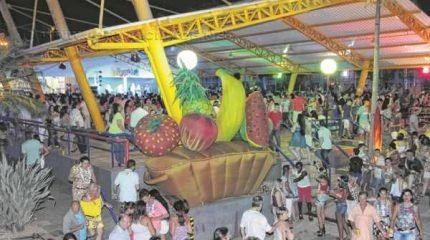 Tradicional baile do clube, que começa às 23 horas, contará com diversas atrações musicais