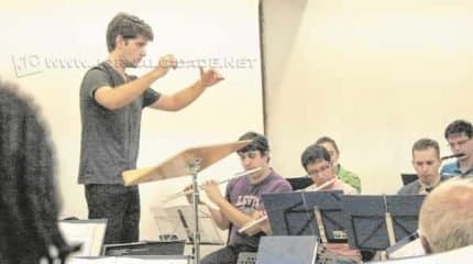 BANDA SINFÔNICA - Concerto terá a participação da solista Katia Kato, do ator Henrique Steve, e estreia a nova obra do compositor paulistano Edson Beltrami