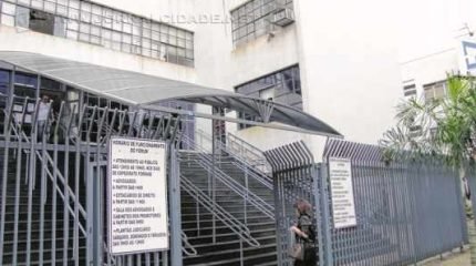 Primeiro julgamento do mês de outubro absolve guarda por tentativa de homicídio em 2011