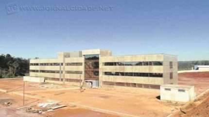 Vista do novo prédio do Fórum, que está sendo construído na Cidade Judiciária, nas imediações do campus da Unesp