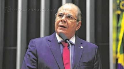 Na imagem, o autor do principal projeto de lei, o de nº 215/2014 - Hildo Rocha, do PMDB do Maranhão