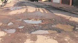 Leitor do JC encaminha foto mostrando a situação da Rua M-22-A, no bairro Jardim Progresso